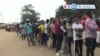 Manchetes africanas 5 Outubro: Longas filas em Luanda para a vacinação da Covid-19 devido a nova ordem do governo