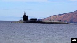 El submarino nuclear estadounidense USS Michigan es visto en esta foto de archivo al oeste de Manila, Filipinas, en 2014.