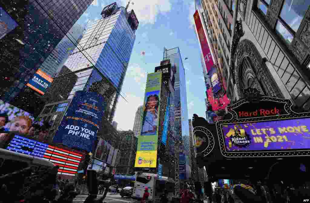 New York မြို့ Time Square က ၂၀၂၁&nbsp;နှစ်သစ်ကို ကြိုဆိုတဲ့&nbsp;မြင်ကွင်း။ (ဒီဇင်ဘာ ၂၉၊ ၂၀၂၀)&nbsp;