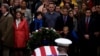 Америка прощается с Джорджем Бушем-старшим