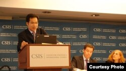 Dr. Tran Truong Thuy, Direktur Yayasan Pengkajian Laut Timur saat memberikan sambutan di CSIS, Washington DC (Foto: dok).