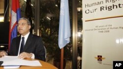 Surya Subedi, U.N. special rapporteur for human rights in Cambodia, speaks during a press conference in Phnom Penh, file photo.