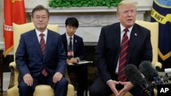 President Donald Trump meets with South Korean President Moon Jae-in in the Oval Office of the White House, May 22, 2018, in Washington.