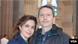 احمدرضا جلالی در کنار همسر خود ویدا مهران‌نیا. دکتر جلالی از سال ۱۳۹۵ در ایران زندانی است. 