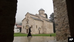 Manastir Visoki Dečani (arhivski snimak)