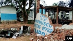 Ba containers bitumbami mpe bifelo bikunai na loponga ya Monusco na Beni, 25 novembre 2019.