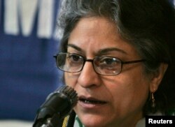 Human Rights Commission of Pakistan chairwoman, Asma Jahangir, speaks during a news conference in Islamabad, Jan. 25, 2007.