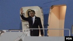 Presiden AS Barack Obama melanjutkan lawatan 4 hari di India dan menuju New Delhi setelah mengunjungi Mumbai.