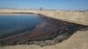 Vista del petróleo derramado en Huntington Beach, California, el domingo 3 de octubre de 2021. Uno de los derrames de petróleo más grandes en la historia reciente del sur de California afectó a playas populares y mató a la vida silvestre.