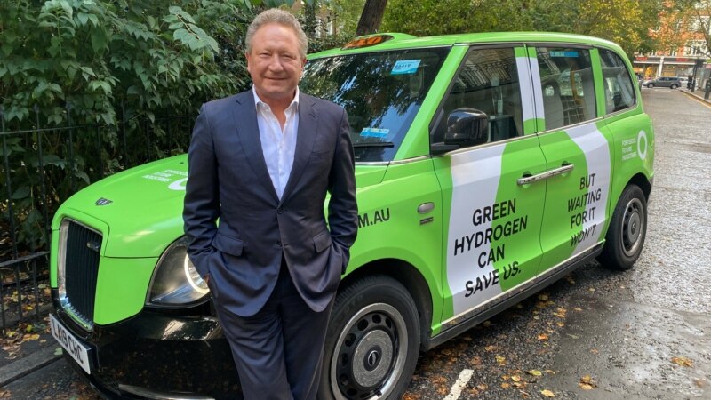 Australian Mining Magnate to Help Publishers Strike Content Deal With Google, Facebook