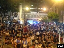 香港学联开始公民抗命行动预演占中 (美国之音图片/海彦拍摄)