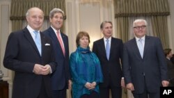 From left, French Foreign Minister Laurent Fabius, U.S. Secretary of State John Kerry, former E.U. Foreign Policy Chief Catherine Ashton, British Foreign Secretary Philip Hammond and German Foreign Minister Frank-Walter Steinmeier in Vienna, Austria, Nov. 23, 2014.