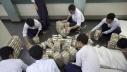 မြန်မာငွေကြေး တန်ဖိုးကျဆင်းတာနဲ့အတူ လုပ်ငန်းအများအပြား ရပ်လုနီးပါးဖြစ်