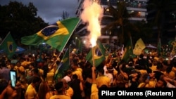 Apoiantes de Jair Bolsonaro celebram a vitória na segunda volta das eleições