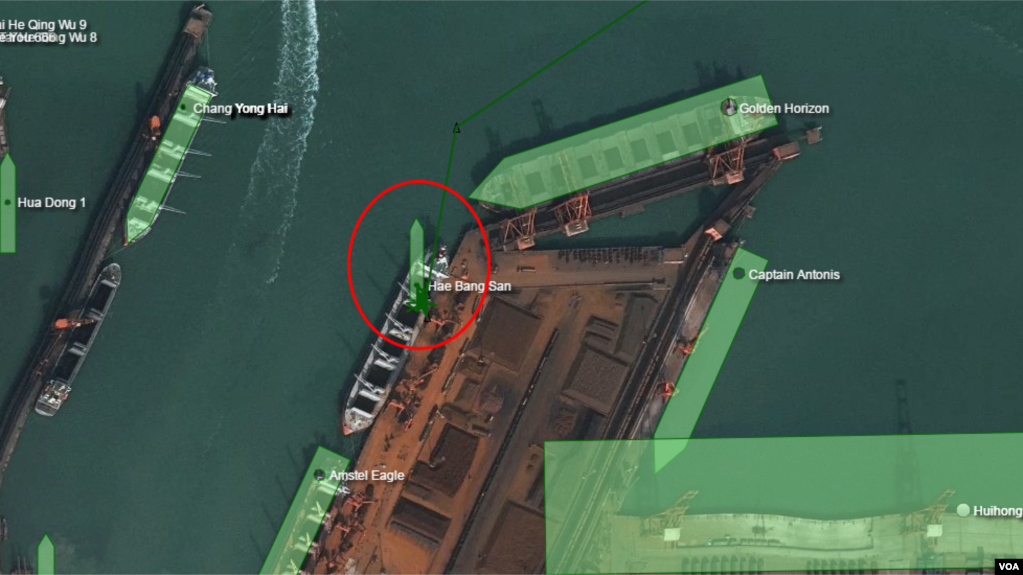 28  ׿  ڵ(ʷϻ) ġ ִ Ʈ  Ʈ(MarineTraffic)  .   عꡯȣ( )  ġ   ϿǴ ̴. 