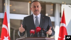 Wasiirka arrimaha dibedda Turkey, Mevlut Cavusoglu