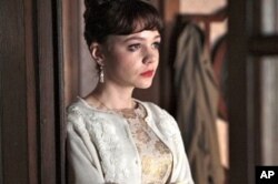 Carey Mulligan in scene from An Education