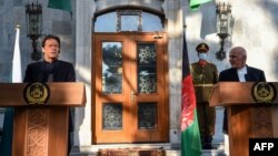 افغان صدر اشرف غنی اور پاکستان کے وزیرِ اعظم عمران خان نے امن دشمنوں کی نشاندہی کرنے پر بھی زور دیا ہے۔