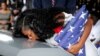 Viúva de soldado morto no Níger diz que telefonema de Trump a fez chorar