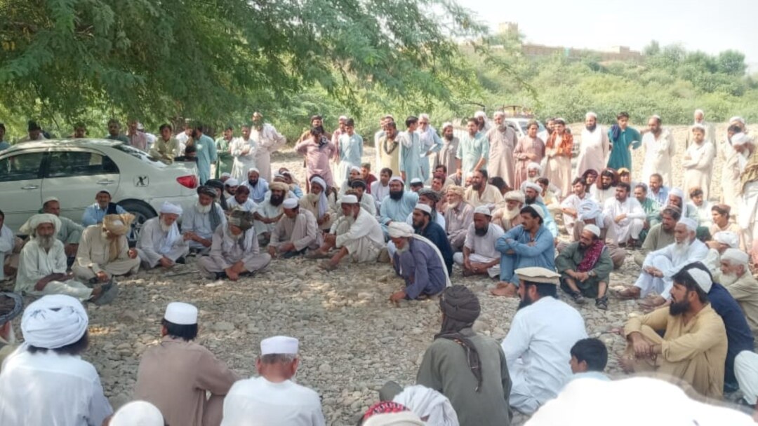 دسیمې خلک داحتجاج دپاره راټول شوي دي