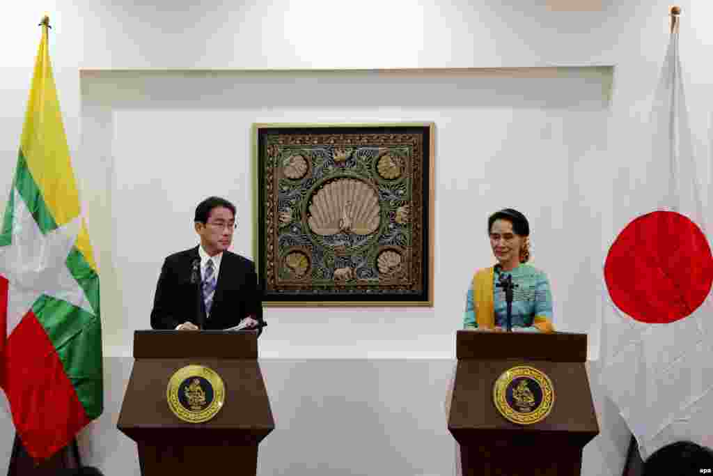 ဂျပန် နိုင်ငံခြားရေးဝန်ကြီး နှင့် မြန်မာနိုင်ငံခြားရေး ဝန်ကြီး ဒေါ်အောင်ဆန်းစုကြည် တို့ ပူးတွဲသတင်းစာရှင်းပွဲ