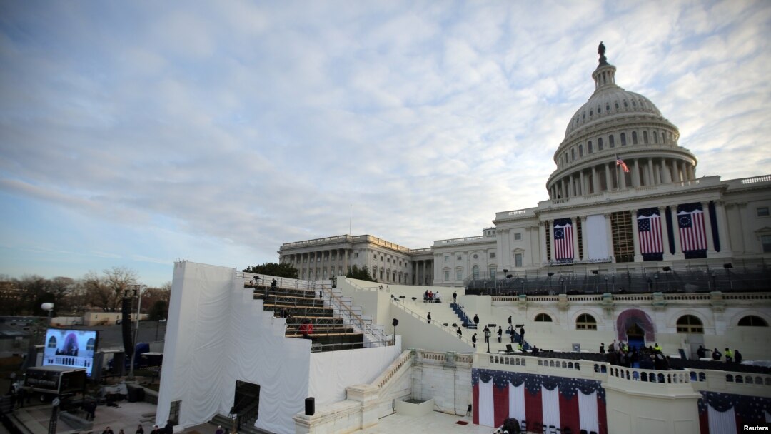 Gedung Capitol saat pelaksanakan gladi bersih untuk inaugurasi Presiden Trump, 15 Januari 2017 (Foto: dok).