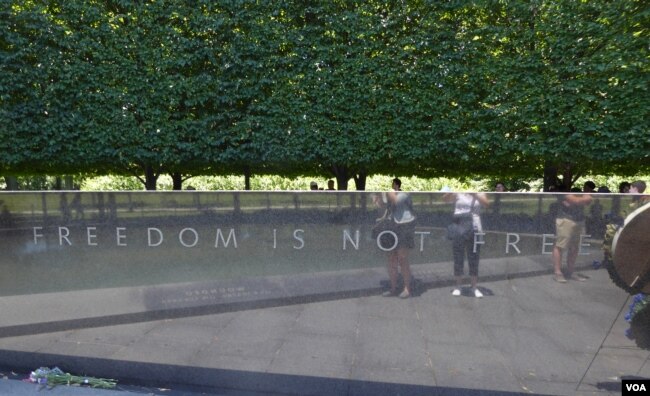 ѱ      ־  ƴϴ١  ִ.