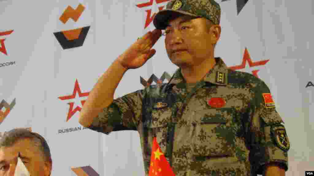 中国步兵旅长杨勇。