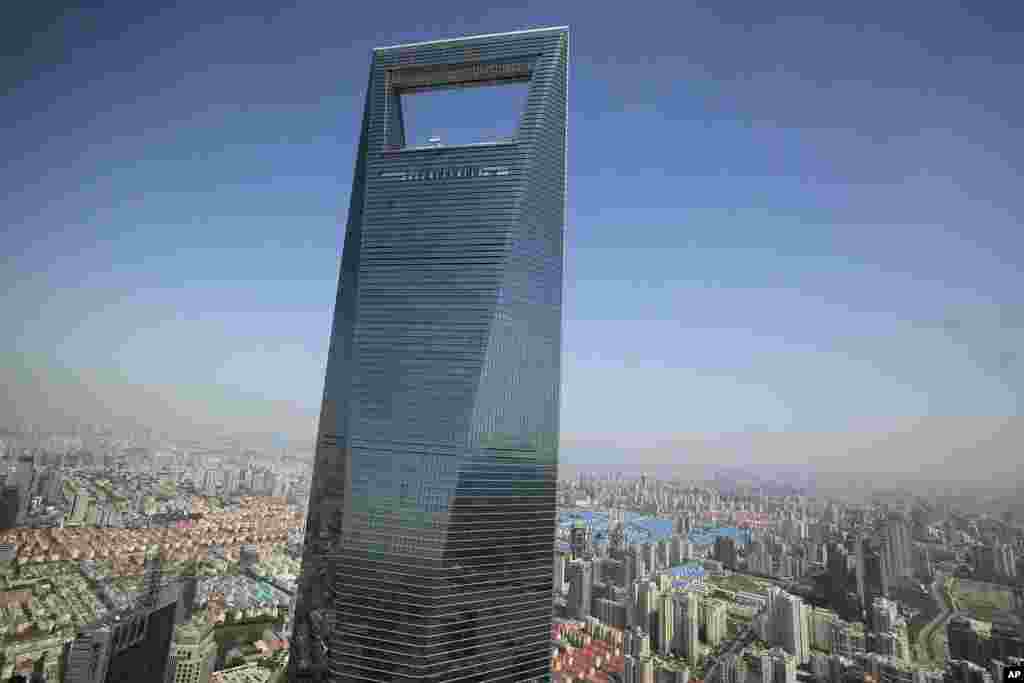 The Shanghai World Financial Center in Shanghai, China is 491.9 meters tall.