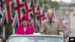 Arhiv - Kraljica Elizabeth i princ Philip