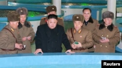 Shugaban Korea ta Arewa Kim Jong Un sanye da bakaken kaya