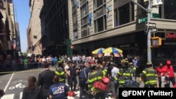 纽约市时报广场发生汽车撞入行人事件。（2017年5月18日）