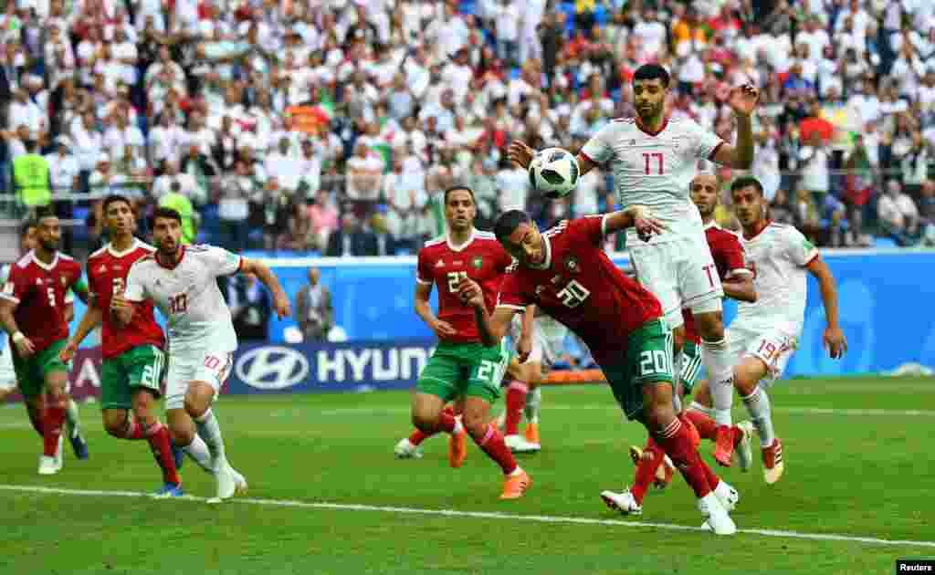 ایران در دقیقه ۹۵ با گل به خودی عزیز بوهدوز، یک بر هیچ بر مراکش پیروز شد.