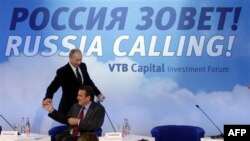 Krizisdan zarba yegan Rossiya xorijiy investorlarga darvozani kengroq ochmoqda