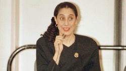 FILE - Lani Guinier speaks at the annual meeting of the American Society of Newspaper Editors, April 13, 1994, in Washington.