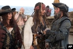 Captain Jack (Johnny Depp), Angelica (Penelope Cruz), Blackbeard (Ian McShane) and their eerie crew land on an island where they hope to find the fabled Fountain of Youth.