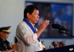 Philippine President Rodrigo Duterte addresses troops on July 4th.