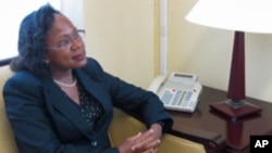 Adrienne O´Neal, embaixadora dos EUA em Cabo Verde.