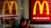 Protestan por bajos salarios de McDonald's