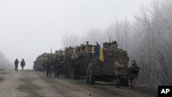 Un convoy militar ucraniano cerca de Dabeltseve. 