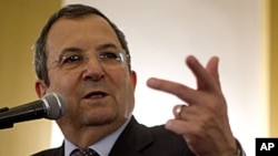 Israel's Defense Minister Ehud Barak delivers a speech to the Foreign Press Association members in Jerusalem, April 30, 2012.