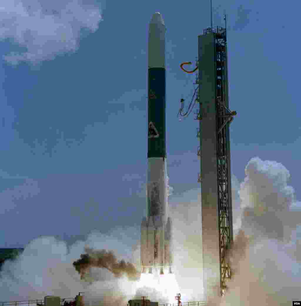 The International Sun Earth Explorer-3 (ISEE-3) is launched on August 12, 1978, a joint effort between NASA and the European Space Agency. (NASA)