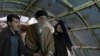 انتقادها از آپارتمان‌های نوساز دولتی؛ خامنه‌ای در بازدید از مناطق اشاره نکرد