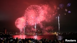 Este año habrá fuegos artificiales en Nueva York, pero el lugar no será anunciado para evitar aglomeraciones.