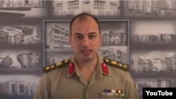 Le colonel Ahmed Konsowa dans une vidéo postée sur youtube où il annonce sa candidature, au Caire, Egypte, le 30 novembre 2017.