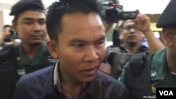 Oueth Ang, 43, was charged with the murder of Kem Ley in Phnom Penh, Cambodia, July 10, 2016. (Hul Reaksmey/VOA Khmer)