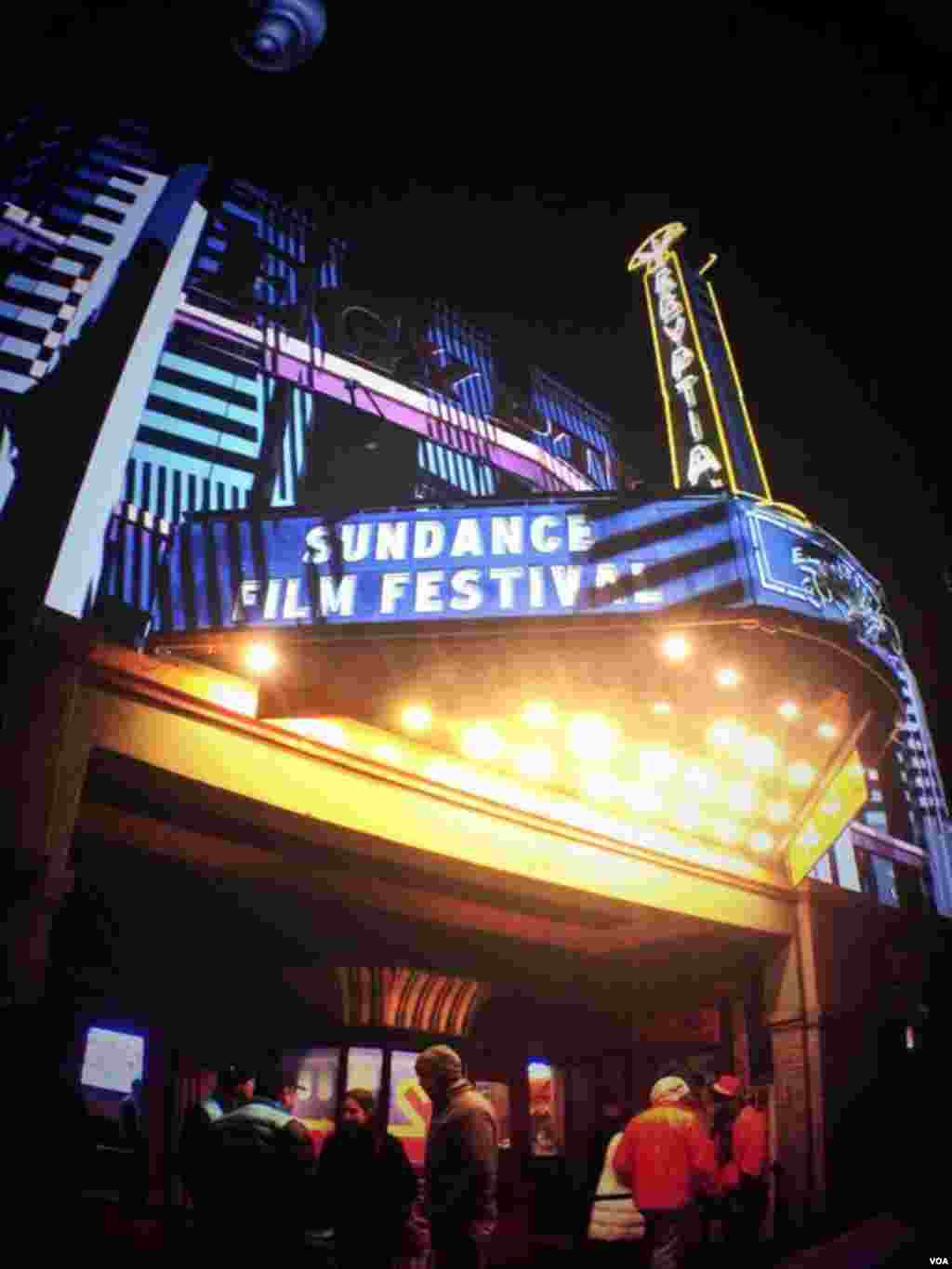 Egyptian Theatre di Park City, Utah, tempat pemutaran perdana film kolaborasi Indonesia-Jepang 'Killers' di Festival Film Sundance 2014. (VOA/Vena Annisa)