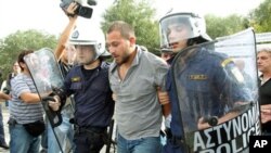 Επιδείνωση της κατάστασης των μέσων ενημέρωσης στην Ελλάδα βλέπει η SEEMO