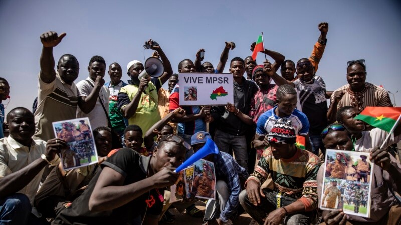 Us ambassador to burkina faso: aid cuts possible after coup