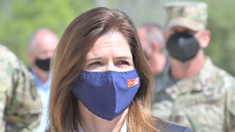 Брнз: Владините лидери да се соочат со реалната тежина на реформите за влез во ЕУ